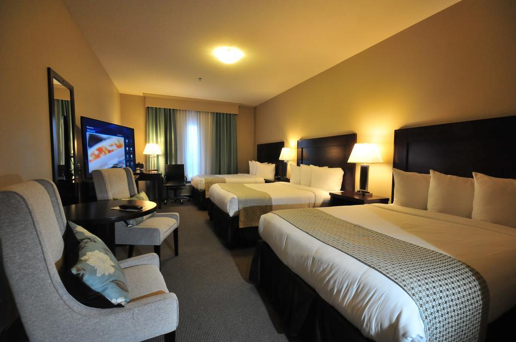 Ramada By Wyndham Emerald Park/Regina East Chambre photo