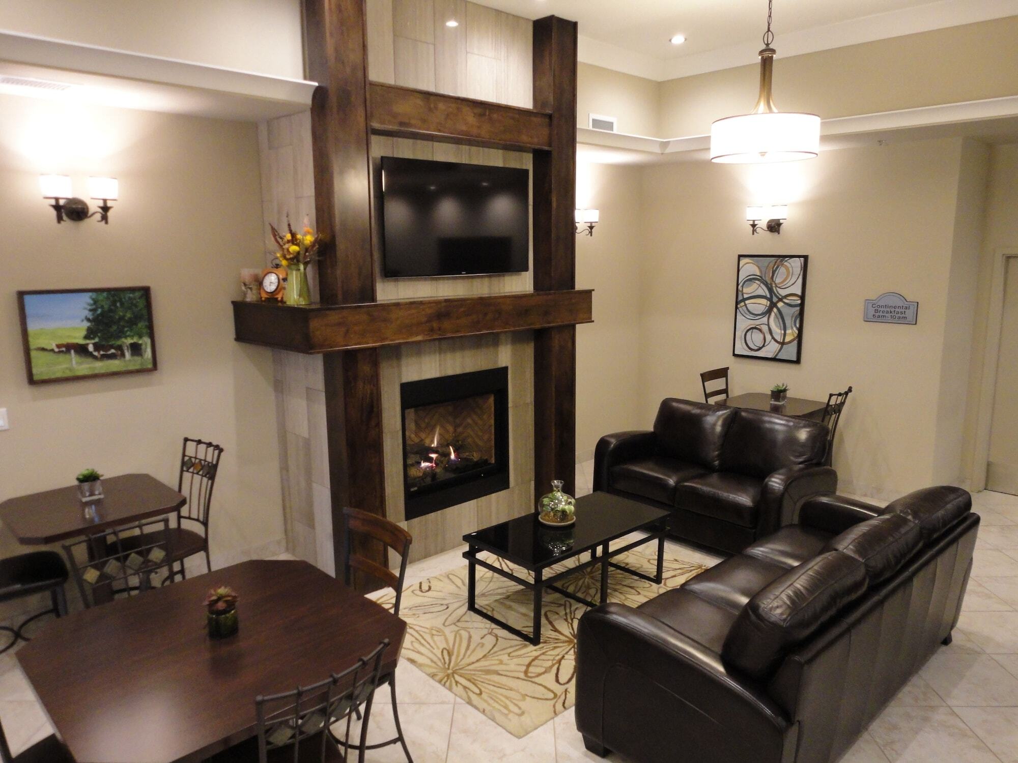 Ramada By Wyndham Emerald Park/Regina East Extérieur photo