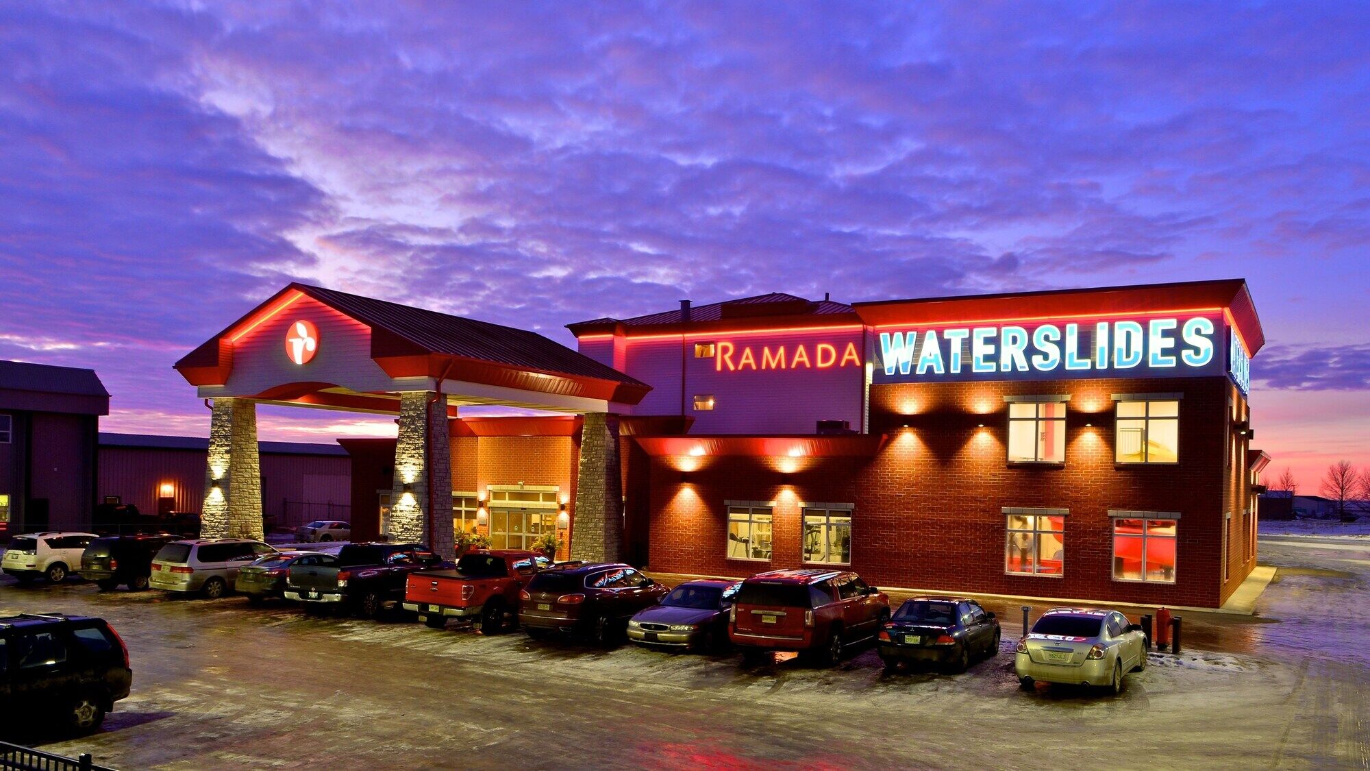 Ramada By Wyndham Emerald Park/Regina East Extérieur photo